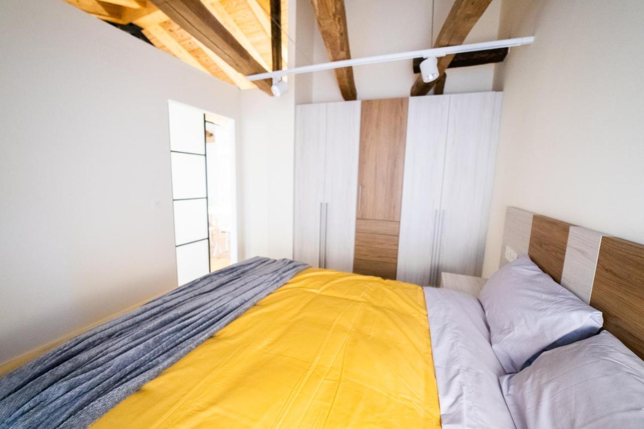 Apartamentos Mk77 Leon- Cantareros Esterno foto